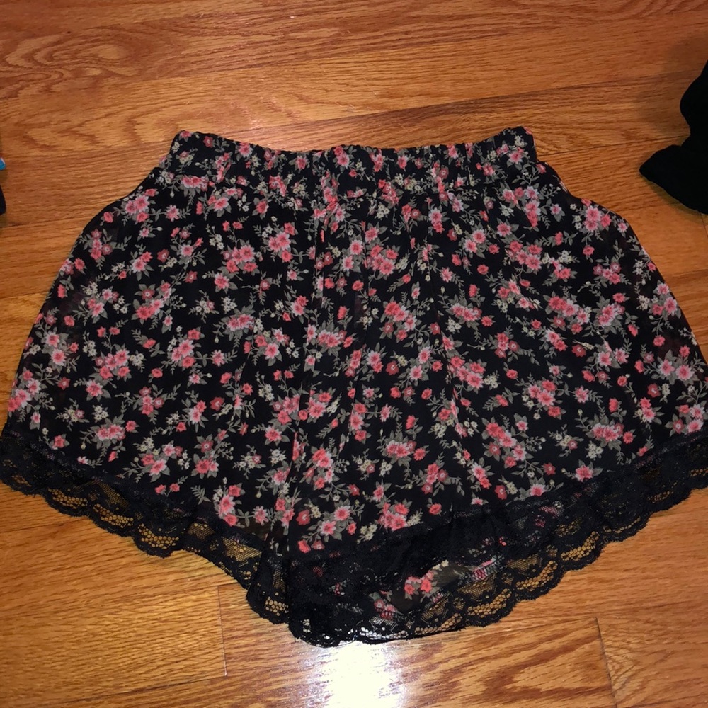 Floral print shorts